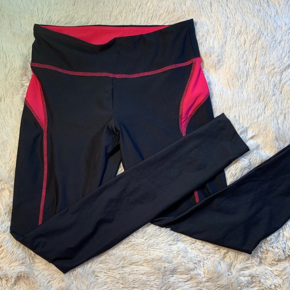STEVE MADDEN Active Athletic Leggings - Small